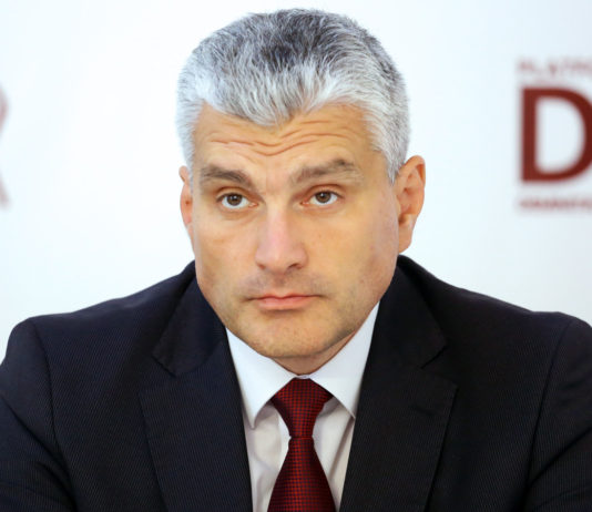 Slusari va primi din buget 14 milioane de lei, spune Batrîncea