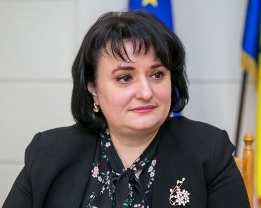 VIDEO // Mesaj plin de emoții și lacrimi din partea ministrei Sănătății: mamă, stai acasă!