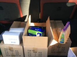 Poliția a reținut comercianți iliciți de măști și dezinfectante