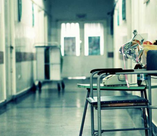 VIDEO// Caz revoltător într-un spital din Republica Moldova: asistenta medicală solicită bani de la pacienți