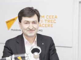 EDITORIAL // ”Profesorii” Maiei Sandu