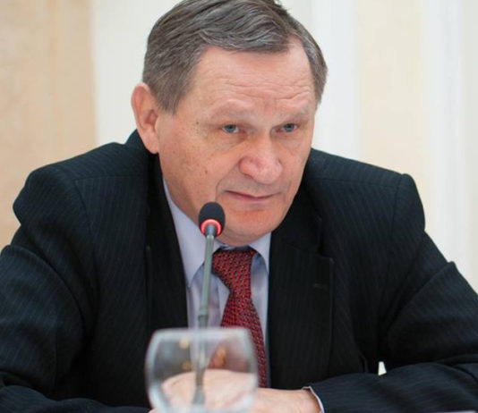 Ex-vicepremier: Când este reținut un fost președinte de țară, actualul șef al statului este informat și despre culoarea chiloților pe care le vor purta mascații