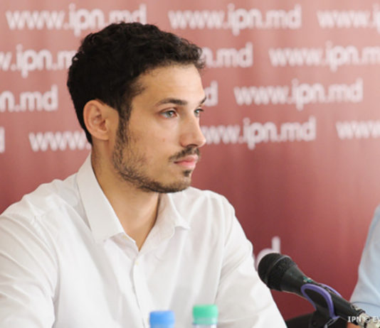 Politologul Cenușă: Oficialul european nu a susținut-o pe Maia Sandu în nerespectarea Constituției