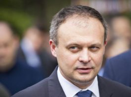 Candu a plecat în Cehia. Nu a stat nici la dezbaterea noțiunii simple, pe care a înaintat-o