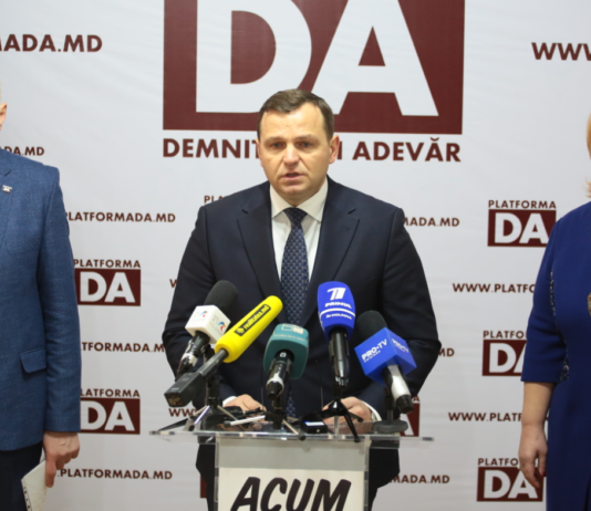 Fruntașii PPDA despre PAS-ul Maiei Sandu: O adunătură de șmecherași și profitori, care au înțeles că pot să se chivernisească de pe spatele Mișcării Protestatare