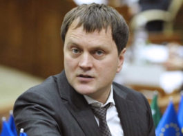 Petrenco: Disensiuni în Pro Moldova, după ce Agahci a primit 1,2 mln dolari pentru a părăsi PDM