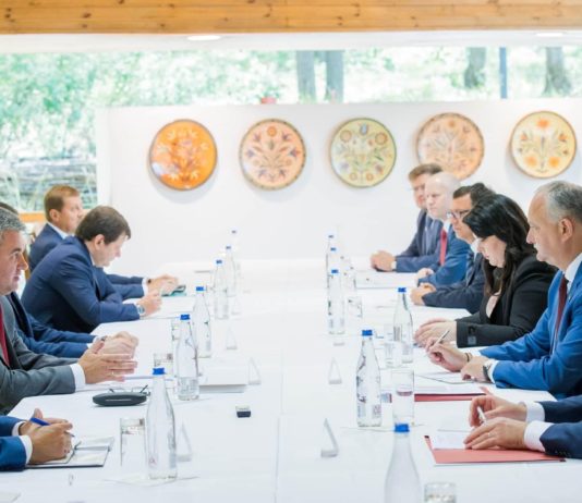 Ion Chicu a discutat cu fermierii despre problemele cu care se confruntă și suportul pe care îl va acorda statul pentru a depăși criza