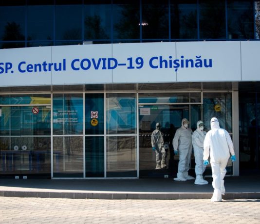 VIDEO // Centrului de triere COVID-19 de la Moldexpo i-a fost oferit un aparat de ultrasonografie performant