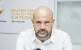 MINUNI! Familia unui deputat PAS a câștigat aproape JUMĂTATE DE MILION din chiria unui automobil care costă doar 10 000 lei