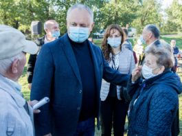 Igor Dodon a discutat cu oamenii din Floreni despre trecerea localității în componenta unității administrativ-teritoriale Chișinău