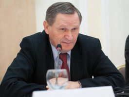 Diferența, ca între cer și pământ! Un expert economic și fost vicepremier a analizat echipele lui Dodon și Sandu