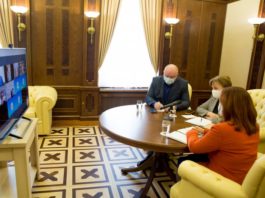 Speakerul Zinaida Greceanîi a discutat cu raportorii Comisiei de la Veneția