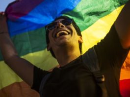 UE profită de neatenția cetățenilor pe timp de pandemie, astfel promovând agenda LGBT