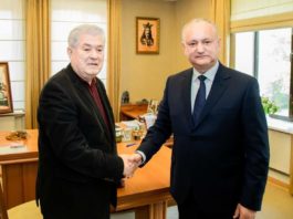 Igor Dodon și Vladimir Voronin au semnat documentul oficial de creare a Blocului Electoral