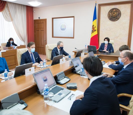 ANRE: Scumpirea carburanților din ultimele zile ar fi cauzată de uraganul Ida pe coasta de Est a Americii de Nord