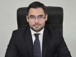 Ce riscă Iulian Groza care a accesat ilegal datele cu caracter personal ale primarului Ion Ceban