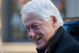 Bill Clinton regretă că a convins Ucraina să renunţe la armele nucleare