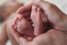 Scene de groază într-un spital din Brazilia! Au smuls capul unui bebeluș la naștere, iar apoi l-au cusut la loc