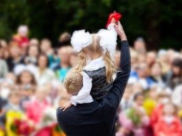 Ion Ceban, la „Ultimul Sunet”: Să nu uitați să reveniți la școala din care ați plecat, să le spuneți pedagogilor ce ați ajuns