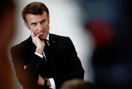 Emmanuel Macron susține dorinţa lui Vladimir Zelenski de a relua dialogul cu Donald Trump