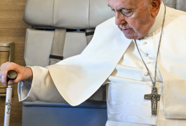 Cum a decurs operația lui Papa Francisc