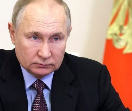 Putin le cere ruşilor să aibă mai mulţi copii: Este în joc supravieţuirea etnică