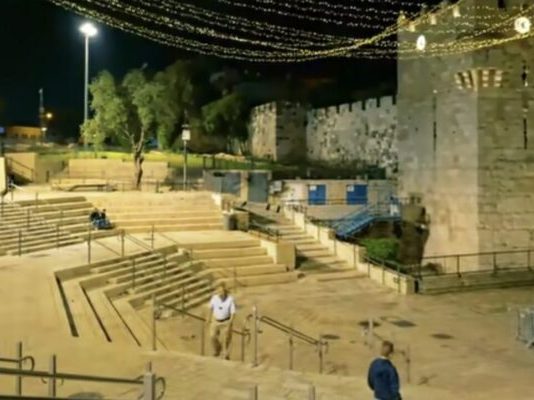 Atac cu cuțitul în Ierusalimul de Est: Un soldat israelian a fost grav rănit, agresorul a fost ucis