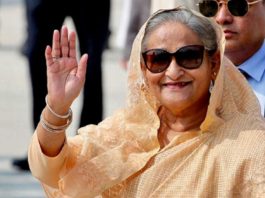 Șefa Guvernului din Bangladesh, Sheikh Hasina, demisionează în urma asaltului asupra palatului său