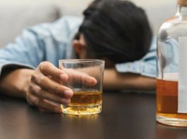 Tragedie în India: 18 persoane au murit după consumul de alcool ilegal