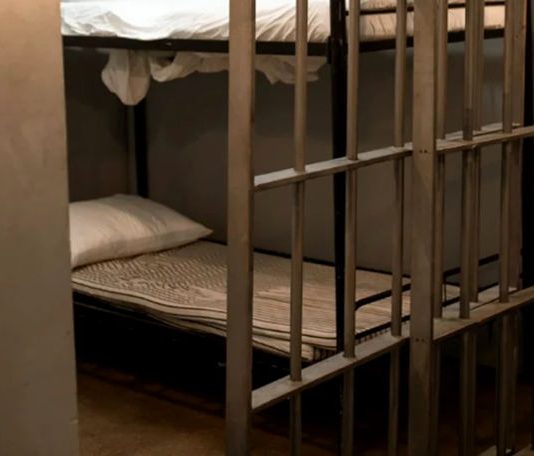 Un adolescent rus, condamnat la 6 ani pentru sabotaj asupra unei linii ferate