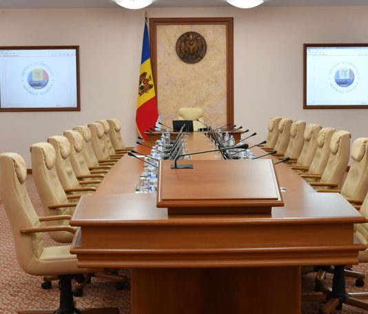 Posibile schimbări în Guvernul Recean: Surse indică posibila plecare a cinci miniștri
