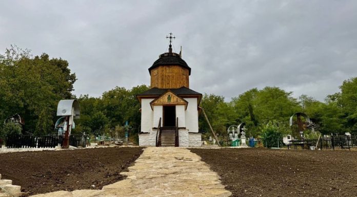 Biserica de lemn din Vorniceni „Sfinţii Arhangheli Mihail şi Gavriil”, reabilitată şi inaugurată după restaurare