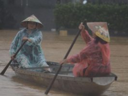 Inundații masive în Vietnam: 40.000 de turiști evacuați din zonele istorice
