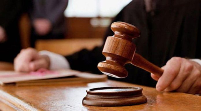 Atac cu cuțit și pistol într-un local fast-food: Inculpatul a primit 7 ani de detenție