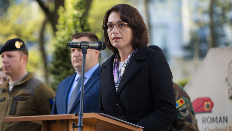 216e6ca82ad4a8f8f7f659fe8e3683b9