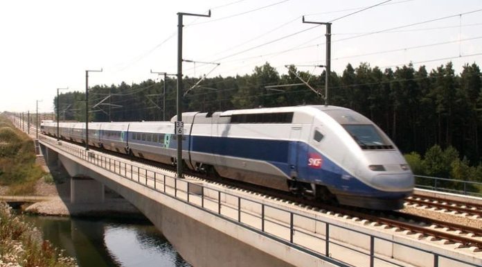 Haos pe căile ferate din Franța: sute de trenuri anulate după un act de vandalism între Lyon și Avignon