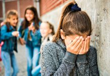 Violență în școală: copilă cu nevoi speciale, bătută la Chișinău, mama solicită intervenție urgentă