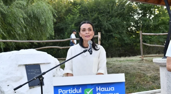 Renato Usatîi o propune pe Elena Grițco în prezidiul Parlamentului: doar 23 de voturi în favoare