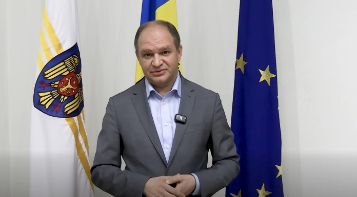 Ion Ceban anunță că va candida la parlamentare, dar rămâne primar al Chișinăului