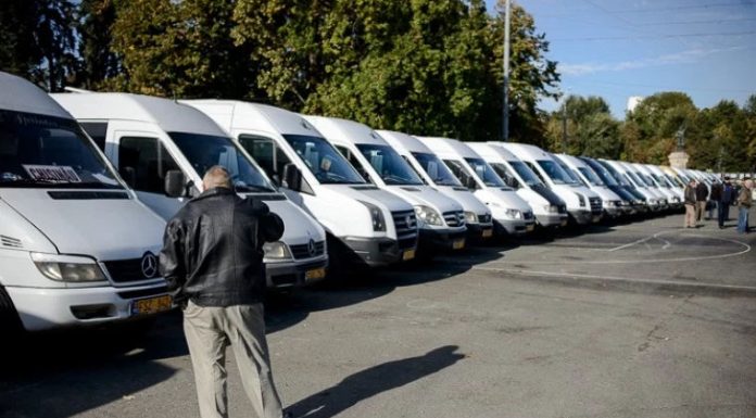 Leova cere transport public stabil: autoritățile între explicații și nemulțumiri