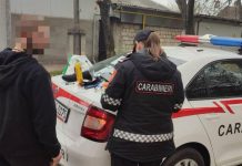 Comportamentul suspect l‑a dat de gol: un bărbat prins cu droguri