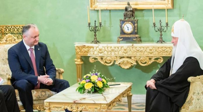 Igor Dodon îl felicită pe Patriarhul Kiril cu ocazia zilei de naștere și îi mulțumește pentru „întărirea unității Bisericii”