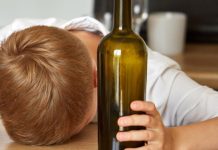 Dosar penal deschis în cazul mamei care și-ar fi pus copilul în pericol