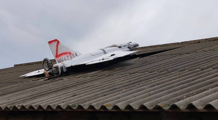 Alertă la Florești: O dronă s-a prăbușit pe casa paznicului unei livezi