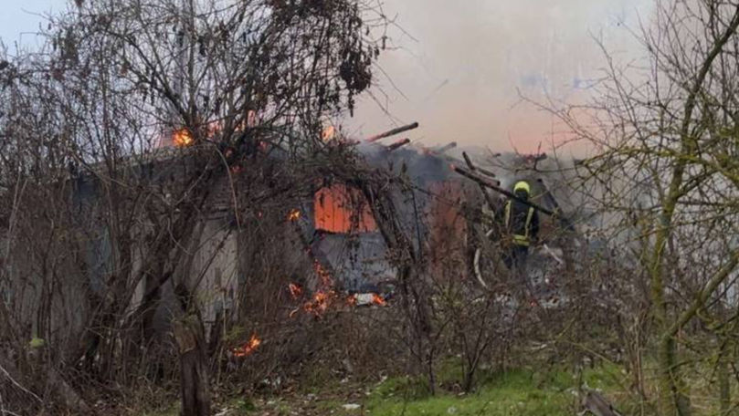 a403d2c9f39fa7db695c9eb24ba3b17a