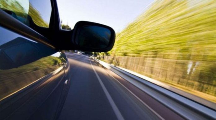 Record periculos în trafic: un şofer prins circulând cu 211 km/h