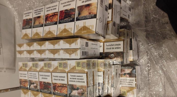 Un tânăr pornit spre Dublin, prins cu valiza plină de ţigări nedeclarate