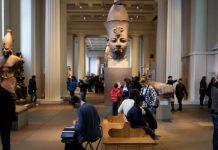 Jaf de proporţii la Bristol: Zeci de artefacte istorice dispărute din colecţia muzeului