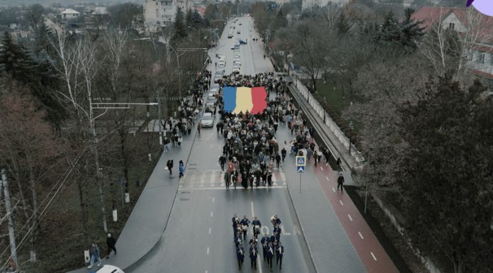 Sîngerei — la sărbătoare de Ziua Națională a României: emoţie, tricolor și unitate