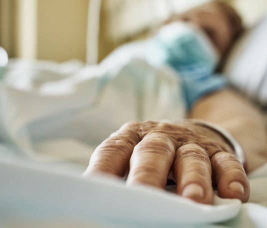 Franța se confruntă cu un val epidemic de gripă și creștere a spitalizărilor